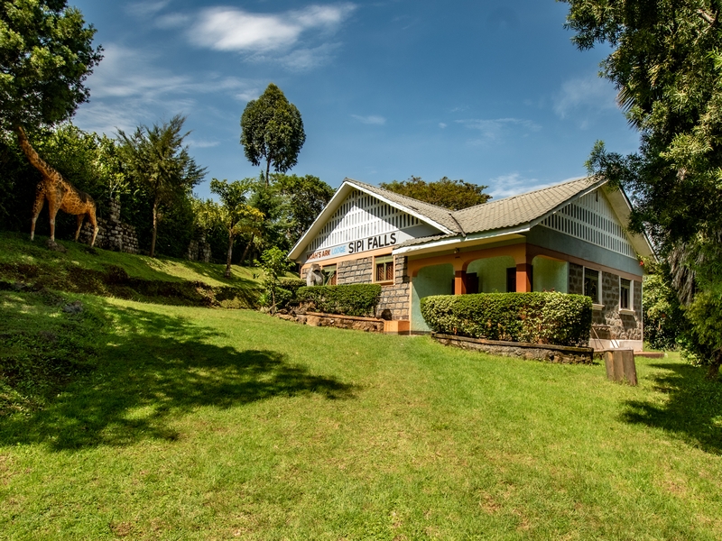 Noahs Ark in Sipi is considered as low budget accommodation in Sipi, providing basic services, offering a nice view of the sipi valley