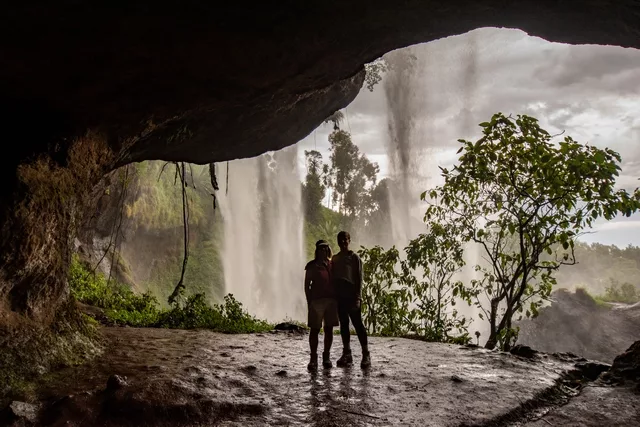 sipi caves adventure